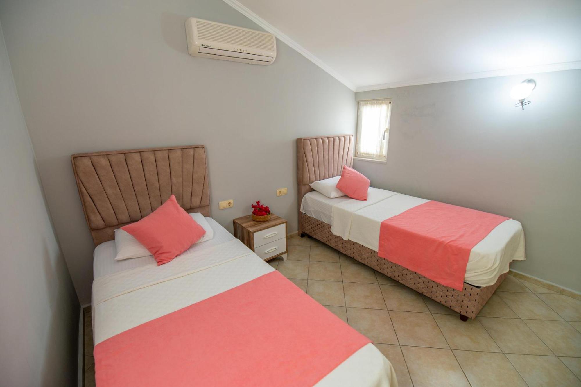 Sunset Beach Club Aqualettings Oyster 5 Fethiye Esterno foto